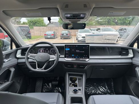 New 2026 Volkswagen Tiguan SE AWD/4WD image 20