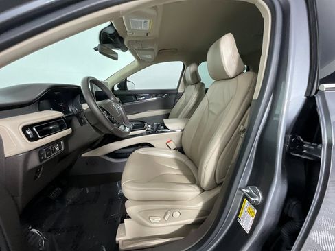 Certified 2021 Lincoln Nautilus FWD w/ Equipment Group 101A image 16