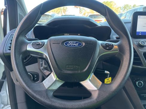 Used 2019 Ford Transit Connect XLT FWD image 10