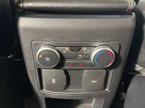 Used 2020 Ford Explorer XLT w/ Equipment Group 202A AWD/4WD image 26