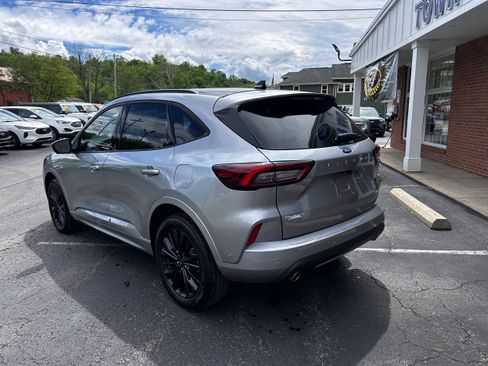 Used 2023 Ford Escape ST-Line Elite w/ Premium Technology Package AWD/4WD image 10