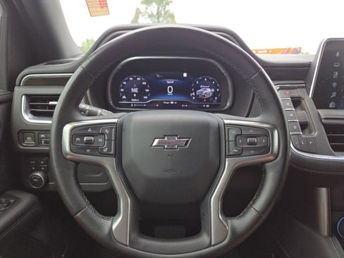 Used 2023 Chevrolet Tahoe Z71 w/ Luxury Package AWD/4WD image 32