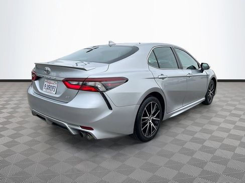 Used 2024 Toyota Camry SE image 7