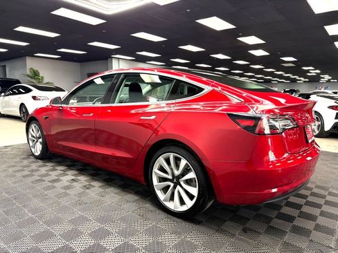 Used 2018 Tesla Model 3 Long Range AWD/4WD image 9