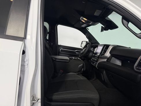 Used 2025 RAM 1500 Big Horn AWD/4WD image 29