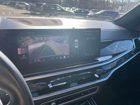 Used 2025 BMW X5 xDrive50e image 29