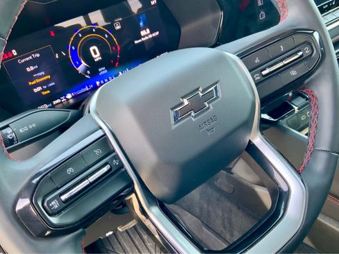 Used 2024 Chevrolet Colorado Z71 w/ Z71 Convenience Package 2 image 41