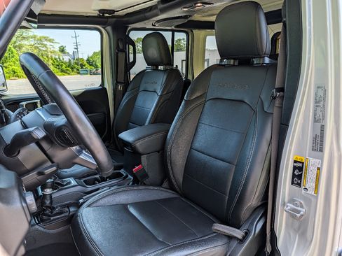Used 2023 Jeep Wrangler Unlimited Sahara w/ Cold Weather Group AWD/4WD image 15