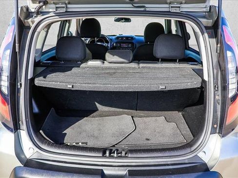 Used 2015 Kia Soul + image 21