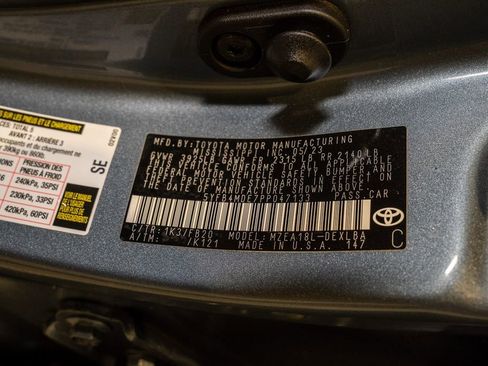 Used 2023 Toyota Corolla LE image 19