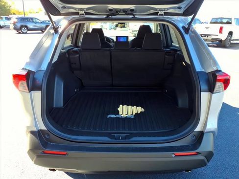 New 2025 Toyota RAV4 LE image 6