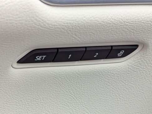 New 2026 Cadillac XT5 Premium Luxury w/ Driver Assist Package image 24