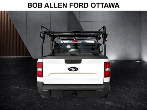 Used 2025 Ford Maverick XLT w/ Equipment Group 302A AWD/4WD image 9