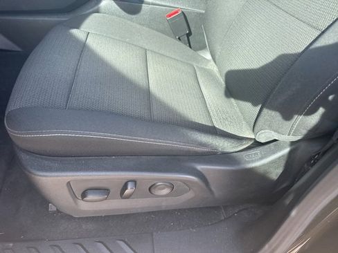 Used 2024 Chevrolet Colorado LT w/ LT Convenience Package II image 17