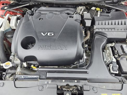 Used 2018 Nissan Maxima SR image 31