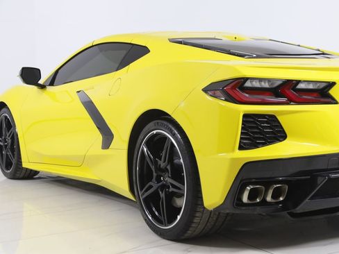 Used 2025 Chevrolet Corvette Stingray Premium Cpe w/ Stealth Interior Trim Package image 33