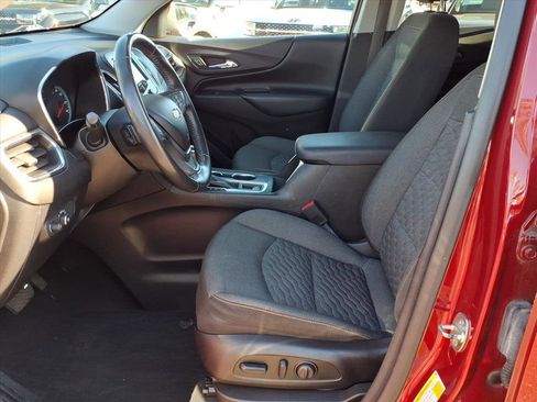 Used 2018 Chevrolet Equinox LT image 12