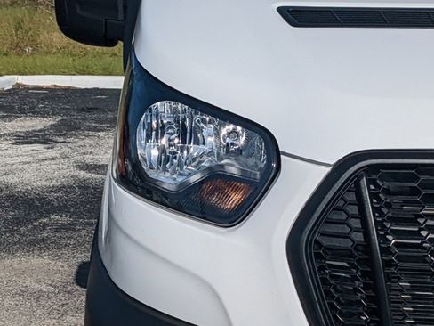 New 2024 Ford Transit 250 148 Medium Roof image 10