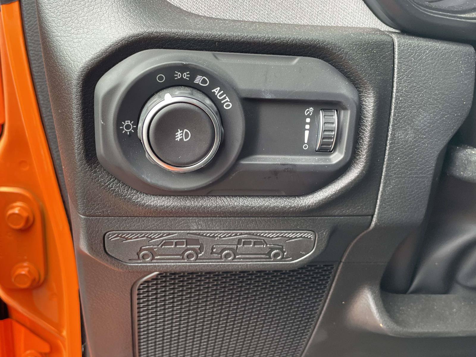 Used 2025 Jeep Wrangler Unlimited Sport AWD/4WD image 19