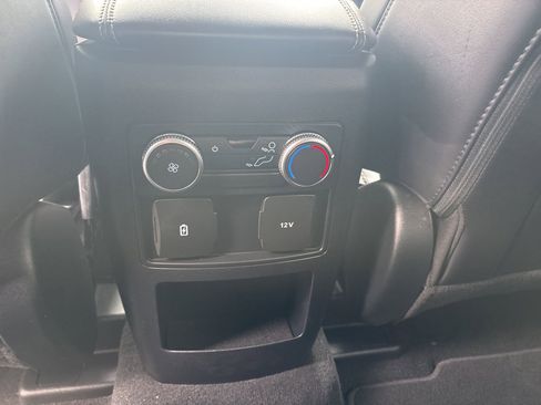 Used 2021 Ford Explorer XLT w/ Equipment Group 202A image 39