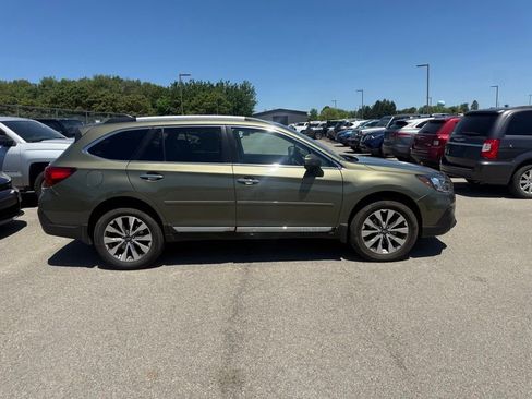 Used 2019 Subaru Outback 3.6R Touring w/ Popular Package #3A AWD/4WD image 5
