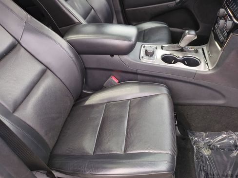 Used 2020 Jeep Grand Cherokee High Altitude AWD/4WD image 24