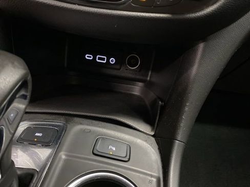 Used 2022 Chevrolet Equinox LT AWD/4WD image 22
