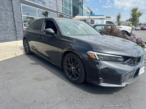 Used 2025 Honda Civic Sport image 8