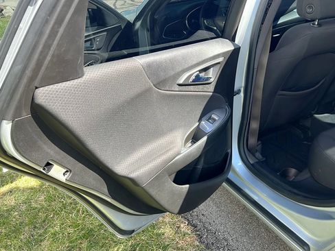 Used 2019 Chevrolet Malibu LT w/ Driver Confidence Package image 19