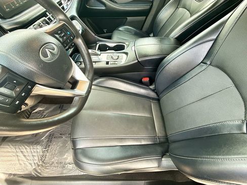 Used 2023 INFINITI QX60 Luxe w/ Cargo Package FWD image 19
