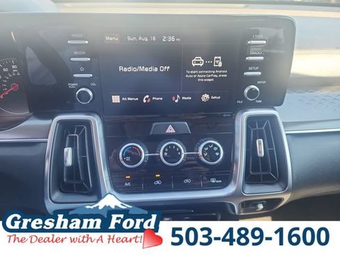 Used 2023 Kia Sorento LX AWD/4WD image 24