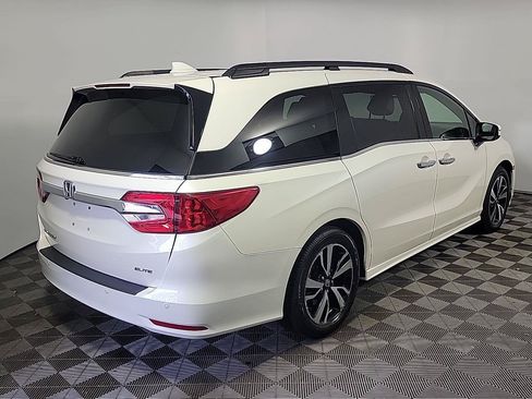 Certified 2019 Honda Odyssey Elite image 4