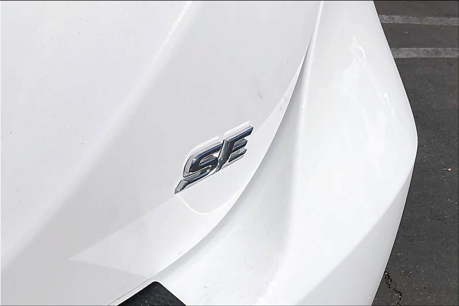 Used 2018 Toyota Camry SE FWD image 9