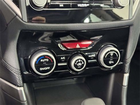 Used 2023 Subaru Forester Premium image 29