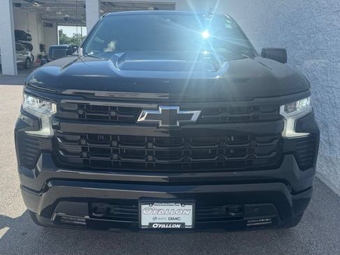 Used 2022 Chevrolet Silverado 1500 RST w/ Diesel Off-Road Package AWD/4WD image 9