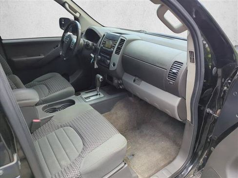 Used 2013 Nissan Frontier SV RWD image 16