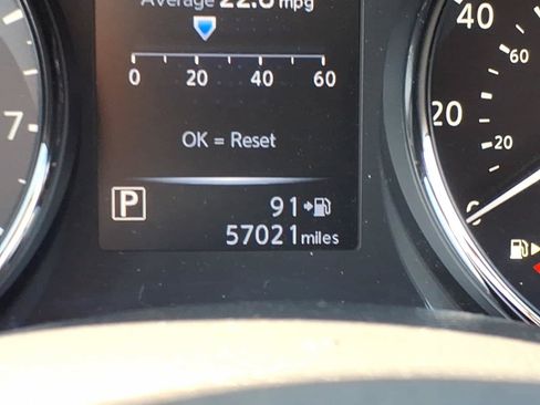 Certified 2018 Nissan Rogue Sport SV AWD/4WD image 24
