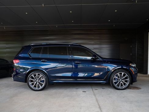 Used 2022 BMW X7 xDrive40i w/ M Sport Package AWD/4WD image 8