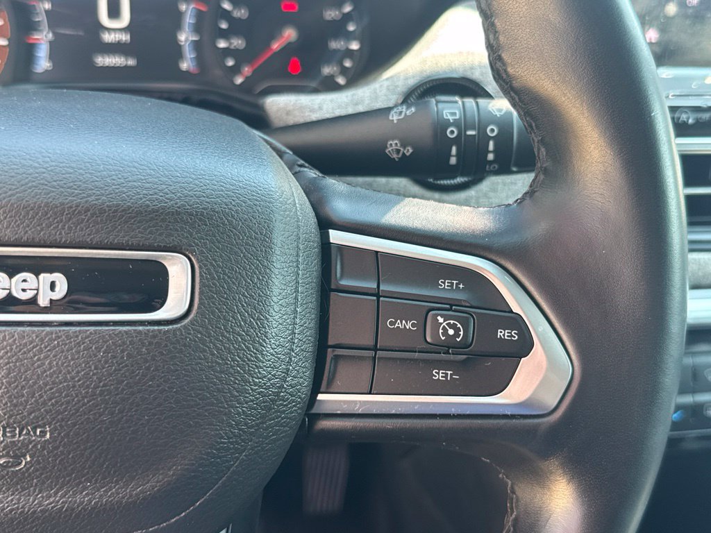 Used 2022 Jeep Compass Latitude AWD/4WD image 37