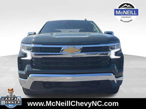 Used 2025 Chevrolet Silverado 1500 LT AWD/4WD image 2
