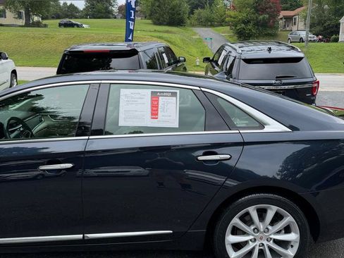 Used 2013 Cadillac XTS Premium AWD/4WD image 4