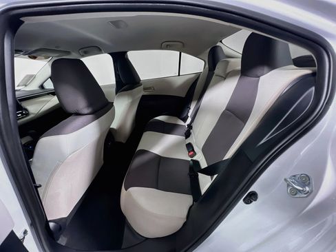Used 2025 Toyota Corolla LE FWD image 27