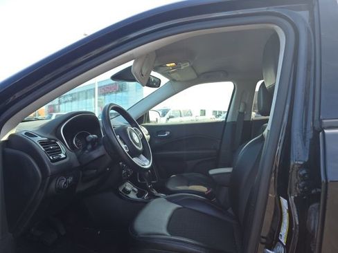 Used 2018 Jeep Compass Altitude w/ Popular Equipment Group image 16