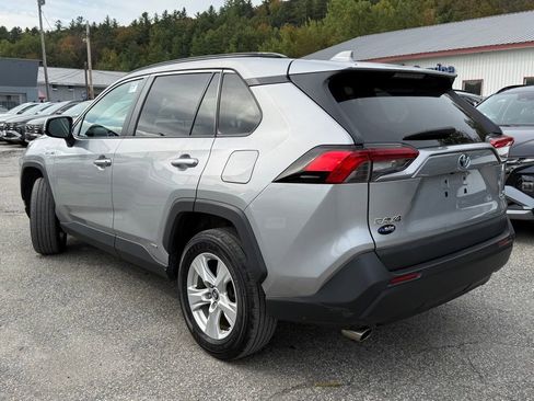 Used 2020 Toyota RAV4 XLE image 3