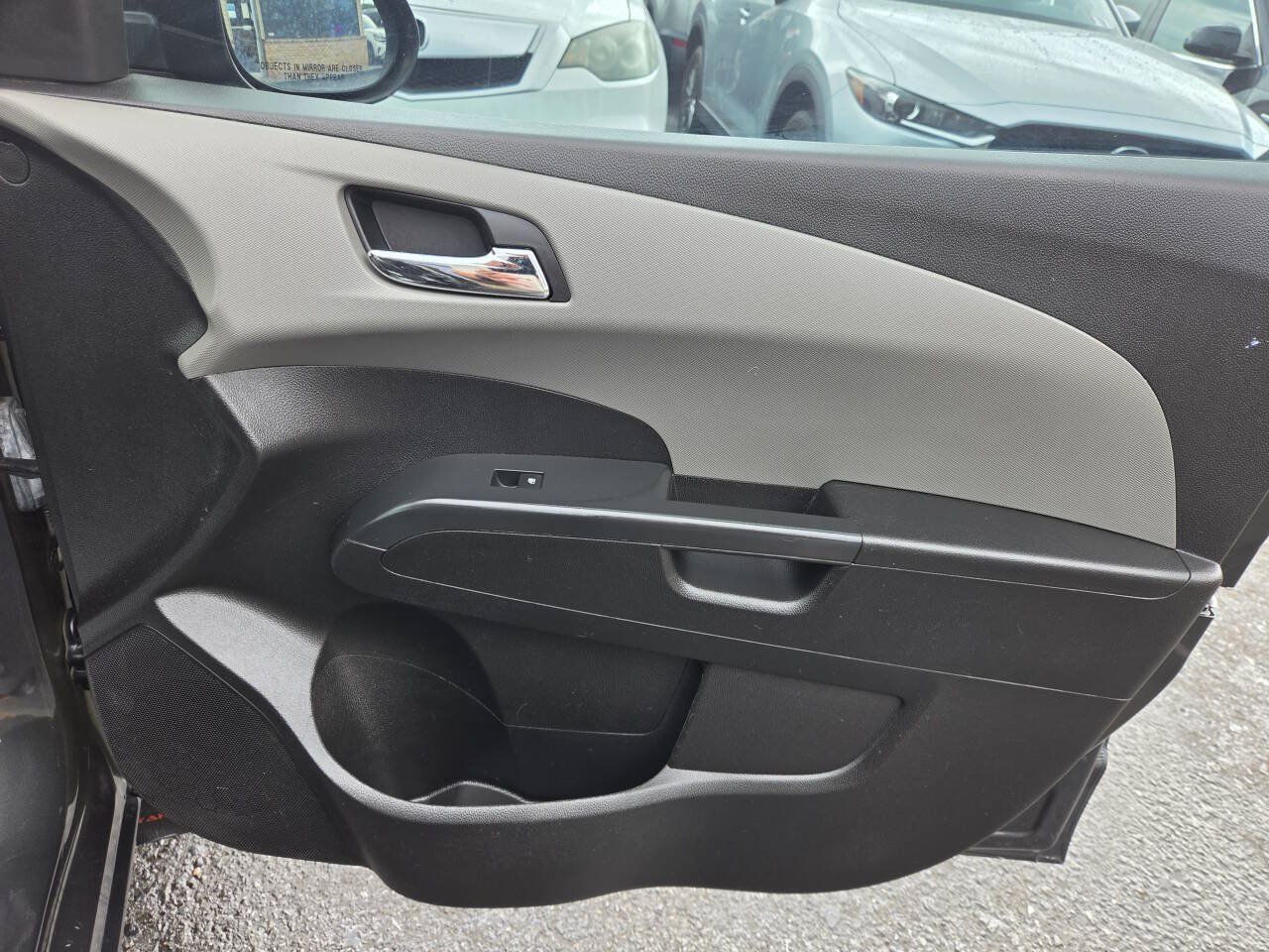Used 2015 Chevrolet Sonic LT FWD image 26