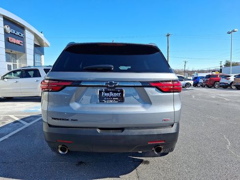 Used 2023 Chevrolet Traverse RS image 5