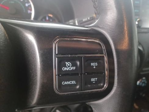 Used 2017 Jeep Wrangler Unlimited Sahara AWD/4WD image 17