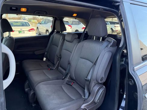 Used 2018 Honda Odyssey EX image 21