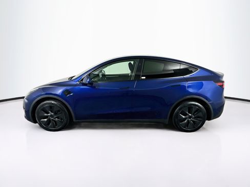 Used 2024 Tesla Model Y Long Range AWD/4WD image 4