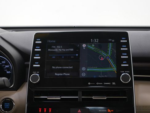 Used 2020 Toyota Avalon Limited w/ Advanced Safety Package FWD image 16